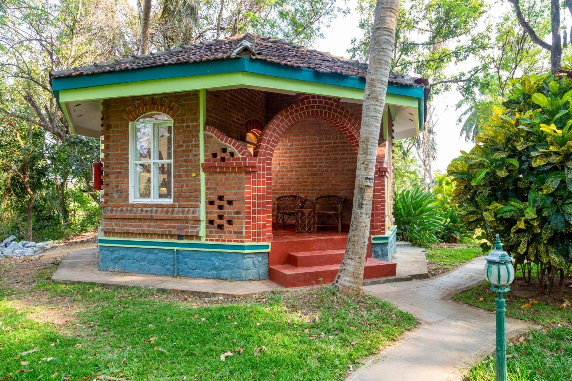 Kairali - The Ayurvedic Healing Village Palakkad Dış mekan fotoğraf