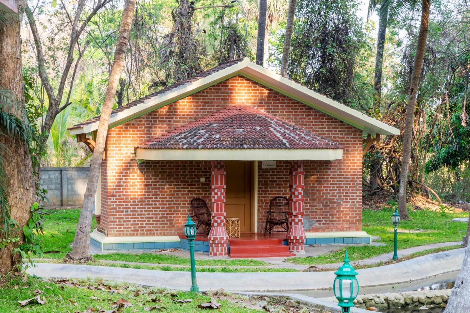 Kairali - The Ayurvedic Healing Village Palakkad Dış mekan fotoğraf