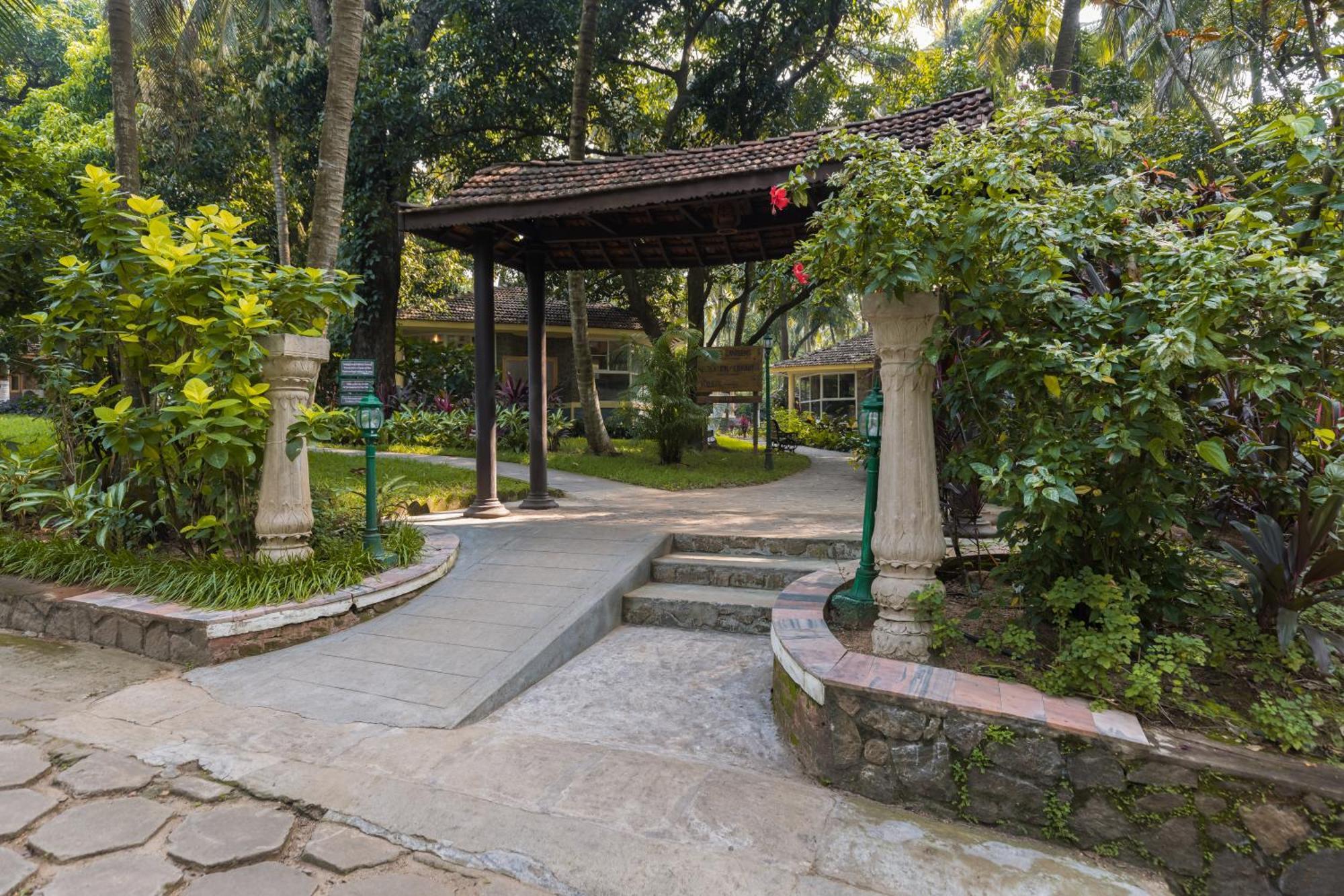 Kairali - The Ayurvedic Healing Village Palakkad Dış mekan fotoğraf